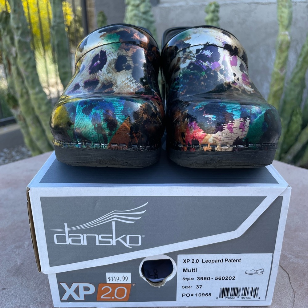 Dansko XP 2.0 Leopard Patent Multicolored clogs Sz 37